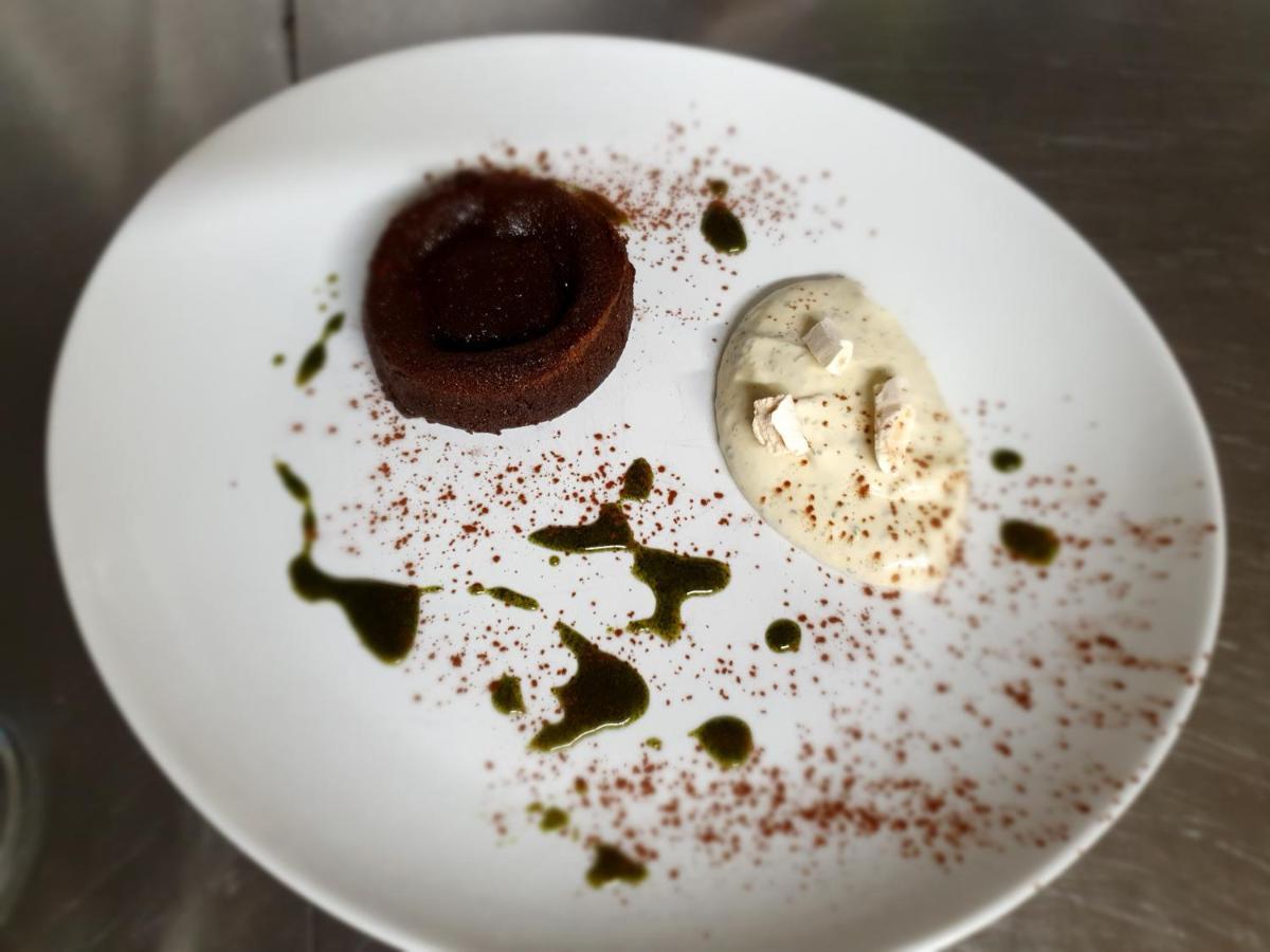 Auberge La Caverne 라헝스 외부 사진