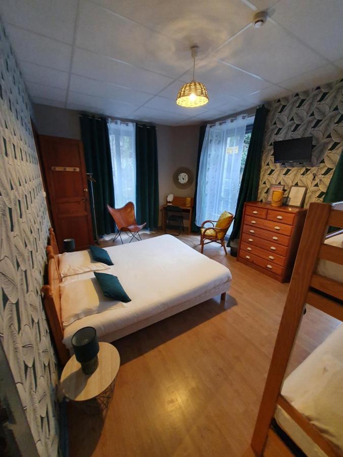Auberge La Caverne 라헝스 외부 사진