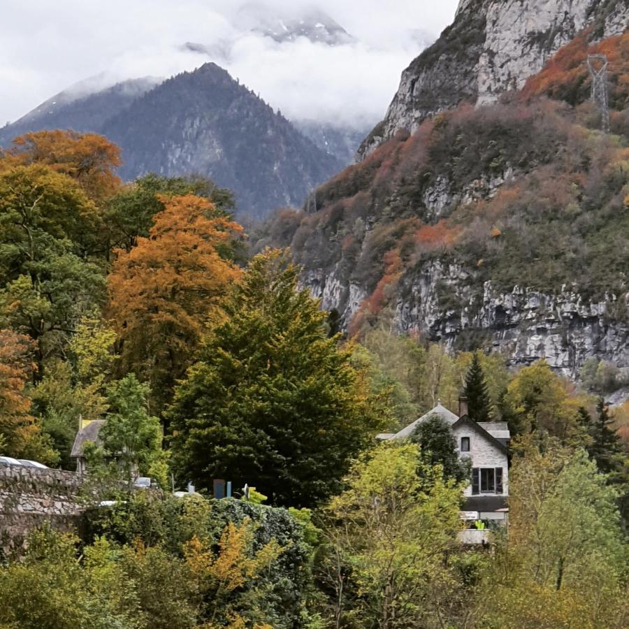 Auberge La Caverne 라헝스 외부 사진